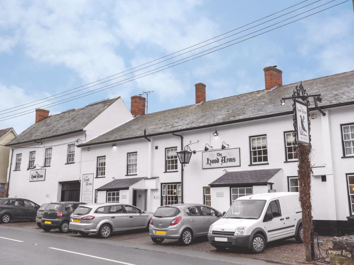 Отель The Hood Arms Kilve Экстерьер фото